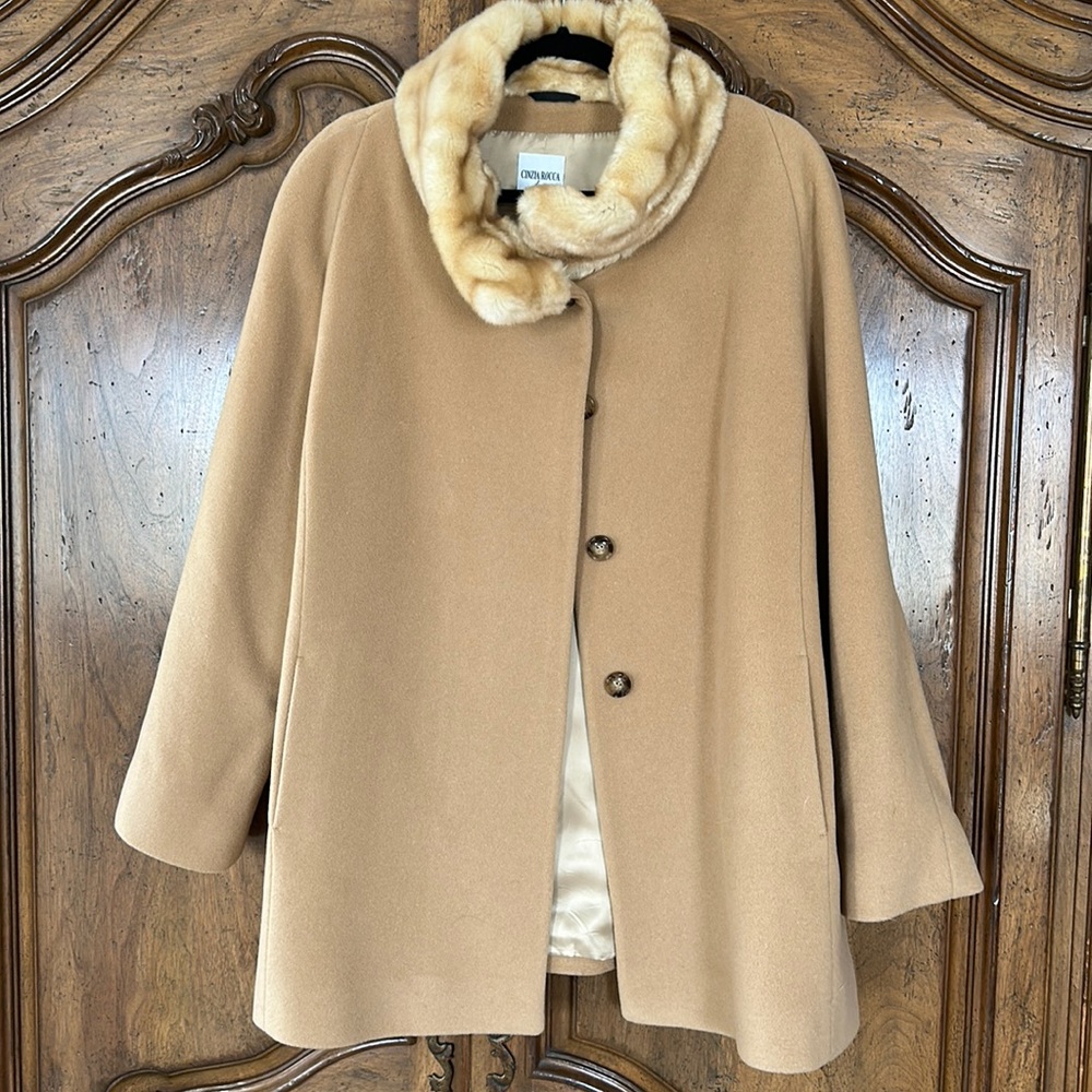 Cinzia Rocca winter coat size 14 wool cashmere and polyester. Beautiful